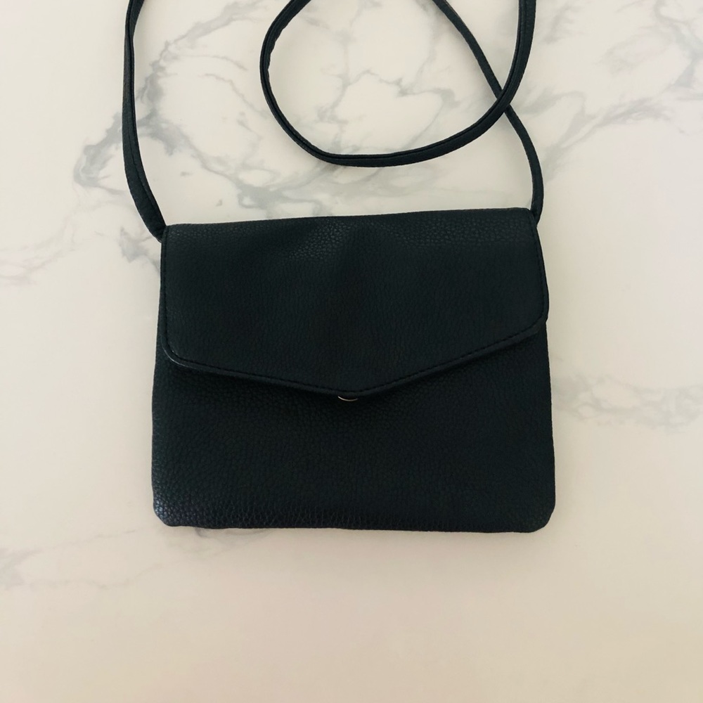 Cross Over Purse